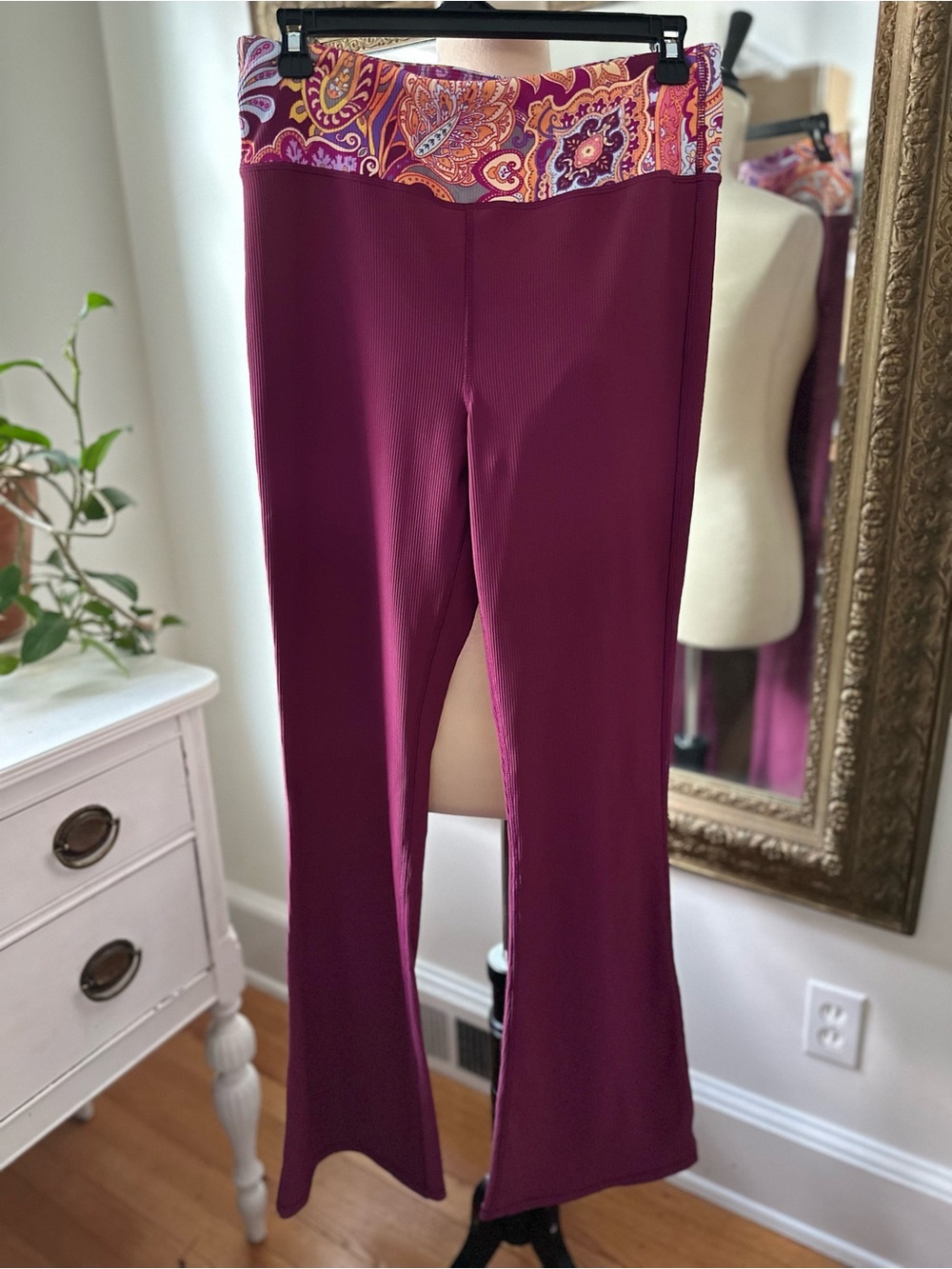 Johnny Was Bee Active ribbed leggings flare Athleisure yoga active stretch pink